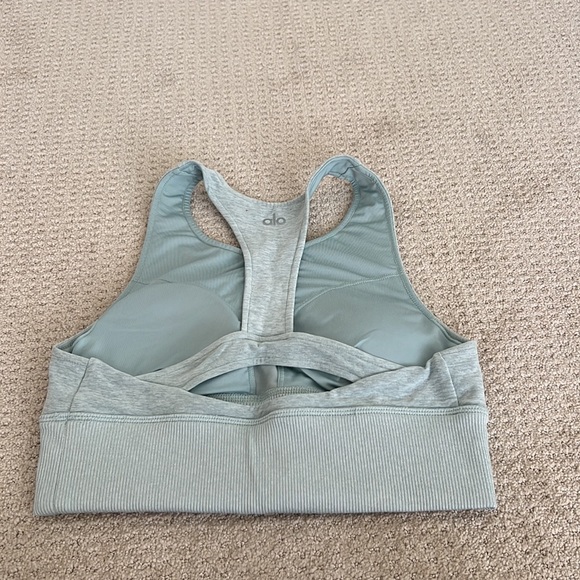 Alo Sports Bra Seafoam Green Color - Picture 6 of 7
